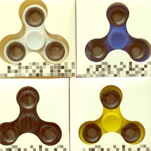 4 Fidget Spinner Abs Plastic Party Favor Kid Toys